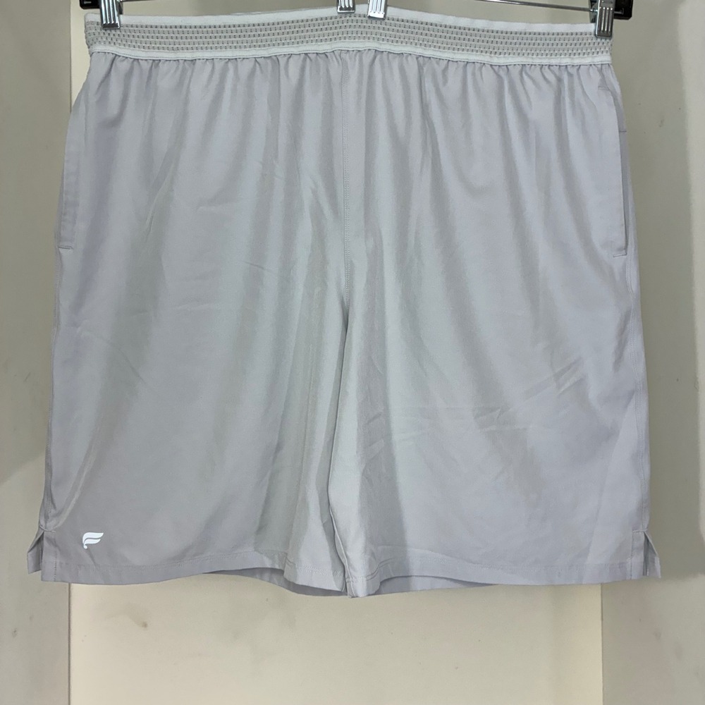 Fabletics Men Gray Athletic Training Shorts XXL SD2146097-1734-15060